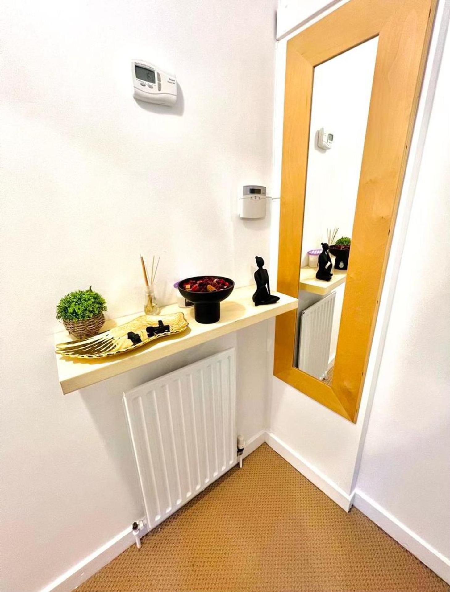 Captivating 2-bed In Clapham Londra